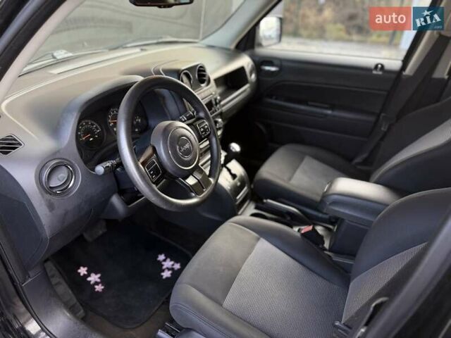 Чорний Джип Patriot, об'ємом двигуна 2.36 л та пробігом 144 тис. км за 7900 $, фото 23 на Automoto.ua