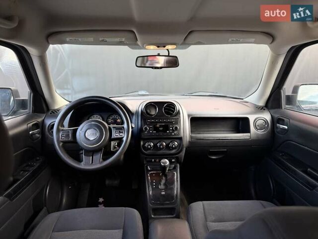 Чорний Джип Patriot, об'ємом двигуна 2.36 л та пробігом 144 тис. км за 7900 $, фото 28 на Automoto.ua