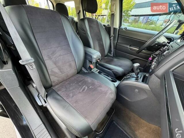 Чорний Джип Patriot, об'ємом двигуна 2.36 л та пробігом 123 тис. км за 10690 $, фото 10 на Automoto.ua