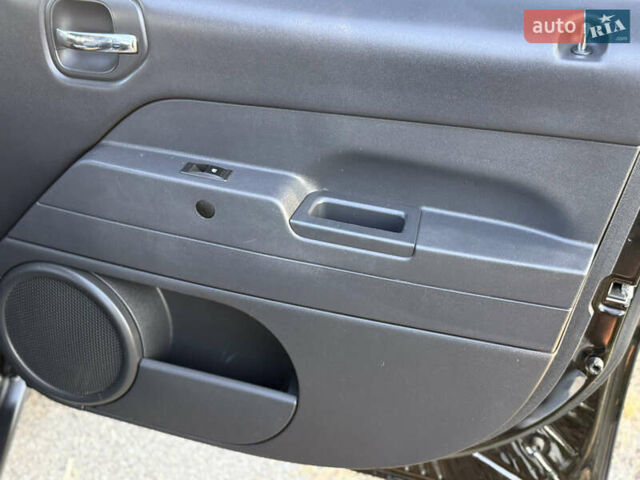 Чорний Джип Patriot, об'ємом двигуна 2 л та пробігом 137 тис. км за 10350 $, фото 22 на Automoto.ua