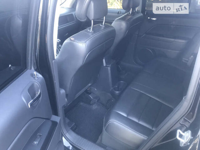 Черный Джип Патриот, объемом двигателя 2.36 л и пробегом 165 тыс. км за 13000 $, фото 11 на Automoto.ua