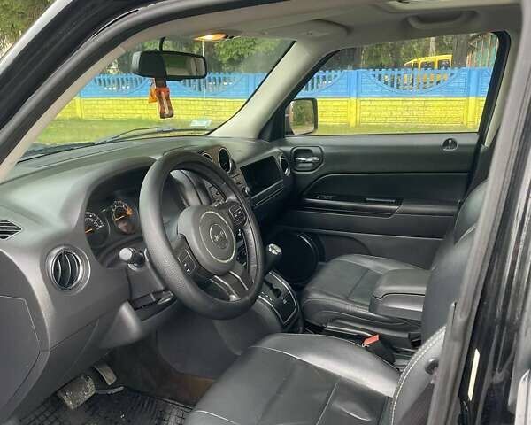 Черный Джип Патриот, объемом двигателя 2.4 л и пробегом 182 тыс. км за 10400 $, фото 15 на Automoto.ua