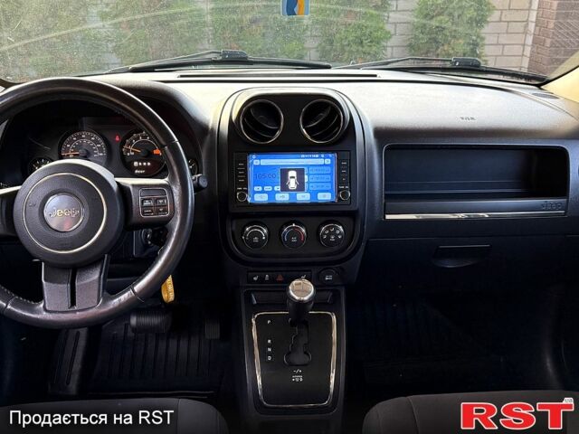 Черный Джип Патриот, объемом двигателя 2.4 л и пробегом 187 тыс. км за 9200 $, фото 11 на Automoto.ua