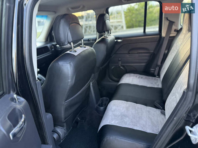 Чорний Джип Patriot, об'ємом двигуна 2 л та пробігом 137 тис. км за 10350 $, фото 8 на Automoto.ua