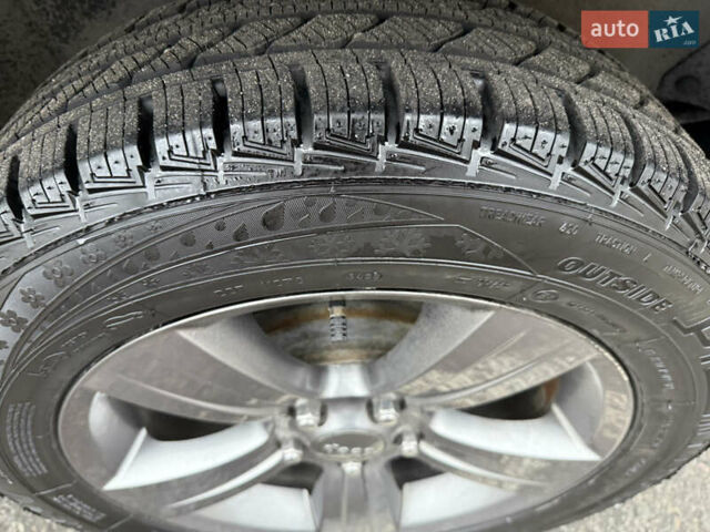 Черный Джип Патриот, объемом двигателя 2 л и пробегом 137 тыс. км за 10350 $, фото 7 на Automoto.ua