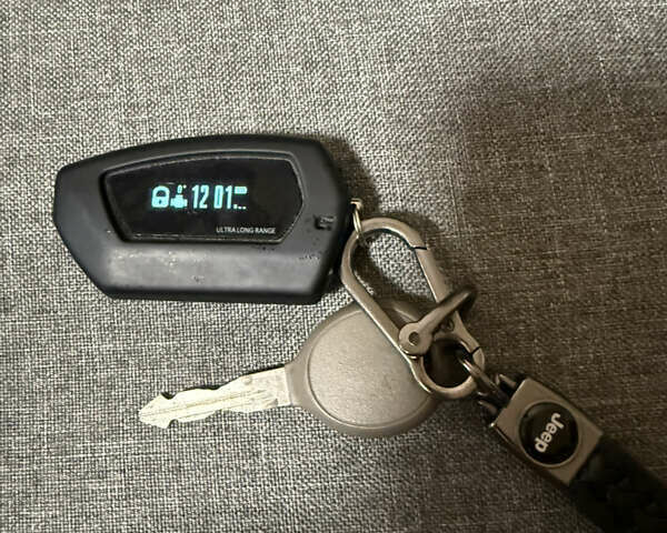 Черный Джип Патриот, объемом двигателя 2 л и пробегом 137 тыс. км за 10350 $, фото 37 на Automoto.ua