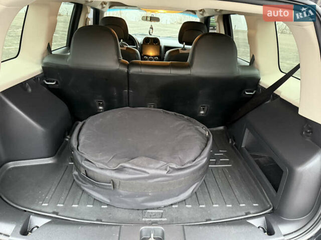 Чорний Джип Patriot, об'ємом двигуна 2 л та пробігом 137 тис. км за 10350 $, фото 31 на Automoto.ua