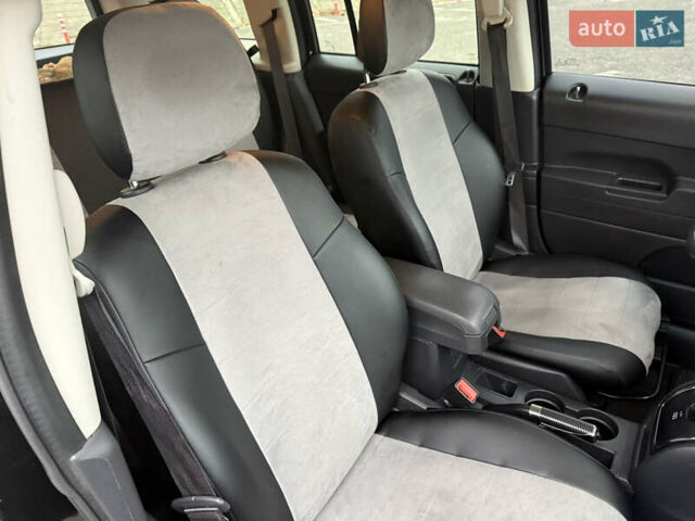 Черный Джип Патриот, объемом двигателя 2 л и пробегом 137 тыс. км за 10350 $, фото 18 на Automoto.ua