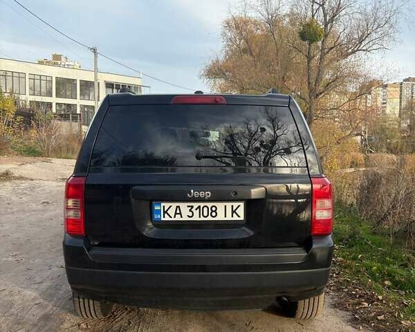 Черный Джип Патриот, объемом двигателя 2.36 л и пробегом 144 тыс. км за 10500 $, фото 8 на Automoto.ua