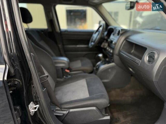 Чорний Джип Patriot, об'ємом двигуна 2.36 л та пробігом 144 тис. км за 7900 $, фото 32 на Automoto.ua