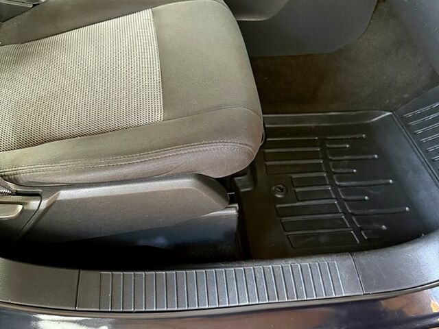 Черный Джип Патриот, объемом двигателя 2.4 л и пробегом 187 тыс. км за 9200 $, фото 2 на Automoto.ua