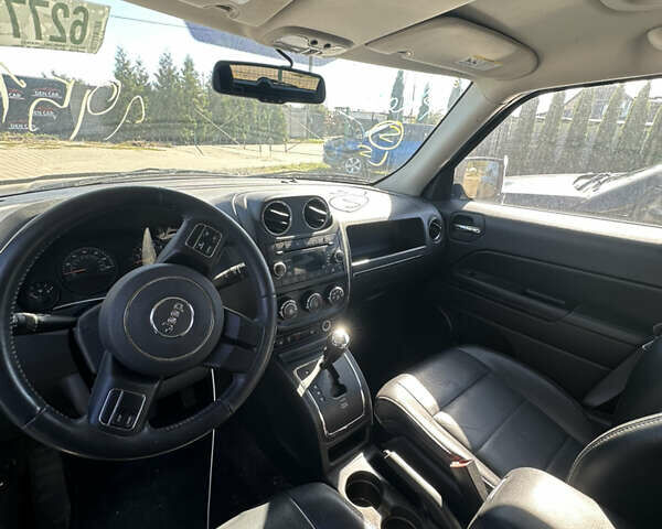 Черный Джип Патриот, объемом двигателя 2.4 л и пробегом 155 тыс. км за 9200 $, фото 6 на Automoto.ua