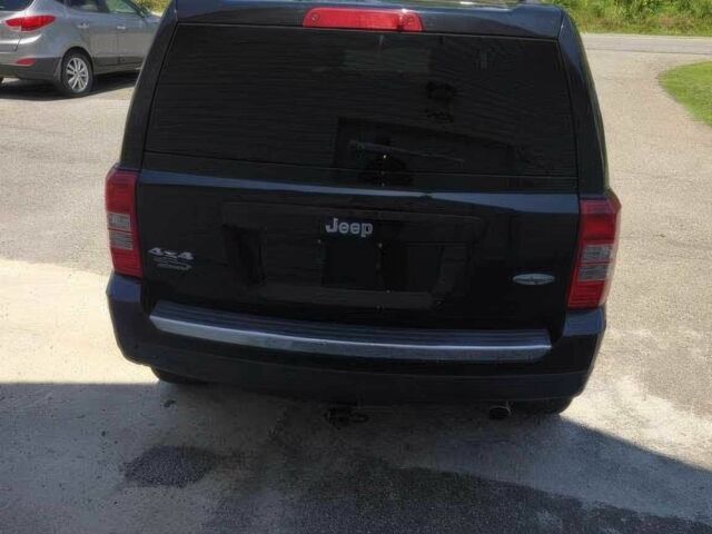 Черный Джип Патриот, объемом двигателя 2.4 л и пробегом 77 тыс. км за 6700 $, фото 4 на Automoto.ua