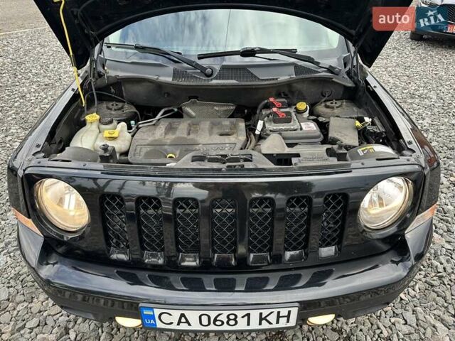 Чорний Джип Patriot, об'ємом двигуна 2.36 л та пробігом 224 тис. км за 11900 $, фото 15 на Automoto.ua