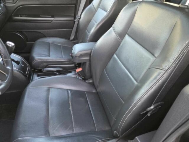 Черный Джип Патриот, объемом двигателя 2 л и пробегом 77 тыс. км за 5000 $, фото 7 на Automoto.ua