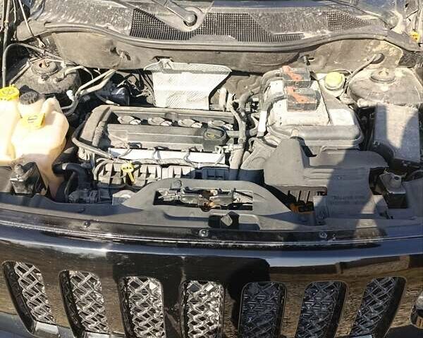 Чорний Джип Patriot, об'ємом двигуна 2 л та пробігом 180 тис. км за 11900 $, фото 17 на Automoto.ua