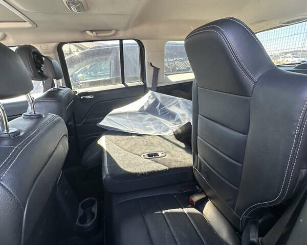 Черный Джип Патриот, объемом двигателя 2.4 л и пробегом 155 тыс. км за 9200 $, фото 10 на Automoto.ua