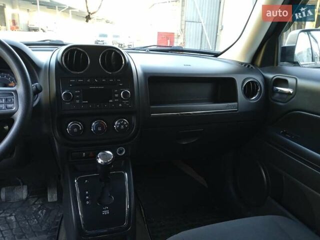 Джип Патриот 2016 в Житомире на Automoto.ua Черный Джип Патриот, объемом двигателя 2.36 л и пробегом 127 тыс. км за 12300 $, фото 6 на Automoto.ua