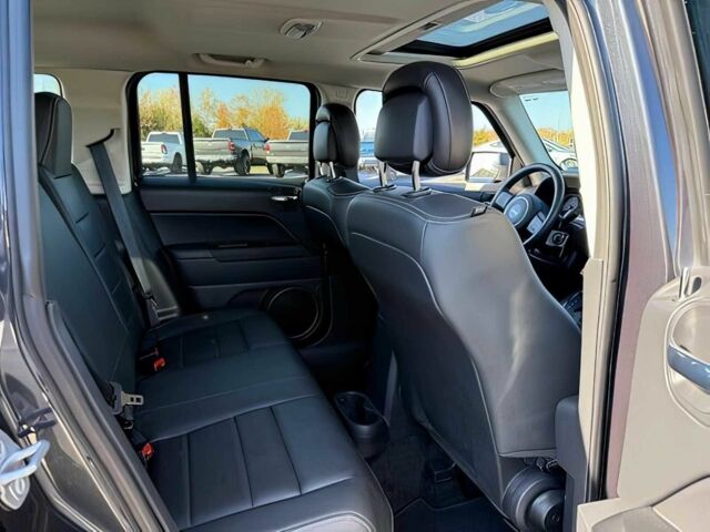 Черный Джип Патриот, объемом двигателя 2.4 л и пробегом 73 тыс. км за 5700 $, фото 9 на Automoto.ua