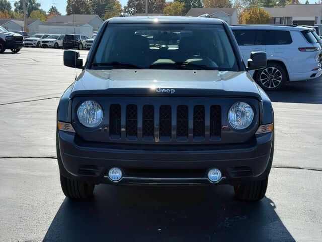 Черный Джип Патриот, объемом двигателя 2.4 л и пробегом 73 тыс. км за 5700 $, фото 1 на Automoto.ua