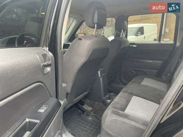 Черный Джип Патриот, объемом двигателя 2.36 л и пробегом 192 тыс. км за 10900 $, фото 5 на Automoto.ua