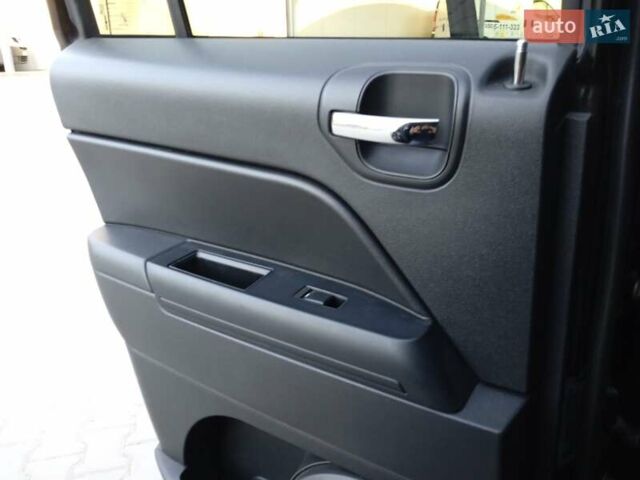 Джип Патриот 2016 в Житомире на Automoto.ua Черный Джип Патриот, объемом двигателя 2.36 л и пробегом 127 тыс. км за 12300 $, фото 8 на Automoto.ua