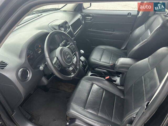 Чорний Джип Patriot, об'ємом двигуна 2 л та пробігом 153 тис. км за 12500 $, фото 8 на Automoto.ua