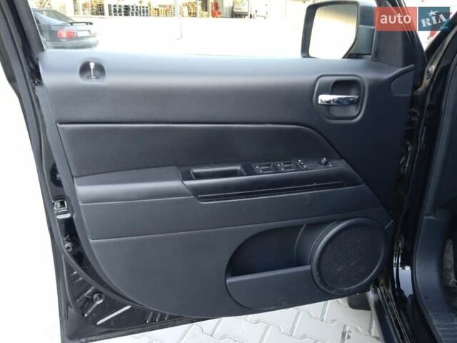 Джип Патриот 2016 в Житомире на Automoto.ua Черный Джип Патриот, объемом двигателя 2.36 л и пробегом 127 тыс. км за 12300 $, фото 9 на Automoto.ua