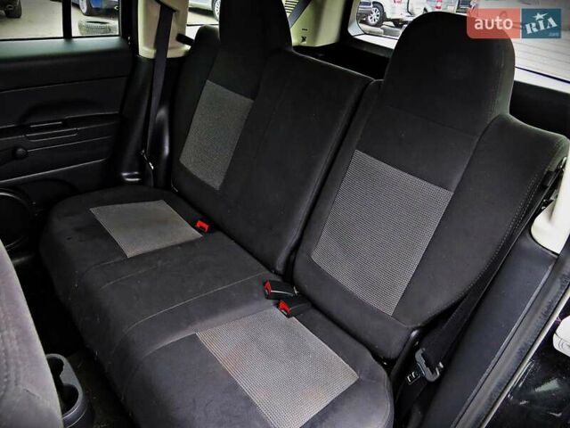 Чорний Джип Patriot, об'ємом двигуна 2 л та пробігом 85 тис. км за 8950 $, фото 12 на Automoto.ua