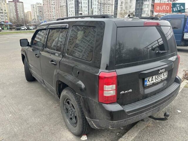 Черный Джип Патриот, объемом двигателя 2.36 л и пробегом 195 тыс. км за 8900 $, фото 2 на Automoto.ua