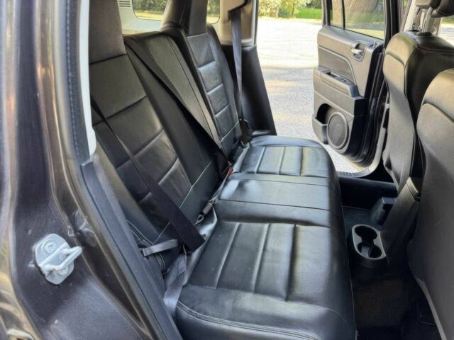 Черный Джип Патриот, объемом двигателя 2.4 л и пробегом 58 тыс. км за 7200 $, фото 10 на Automoto.ua