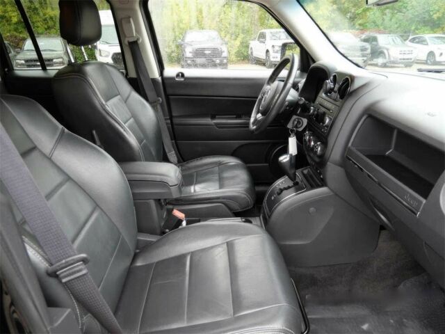 Черный Джип Патриот, объемом двигателя 2.4 л и пробегом 54 тыс. км за 4100 $, фото 7 на Automoto.ua