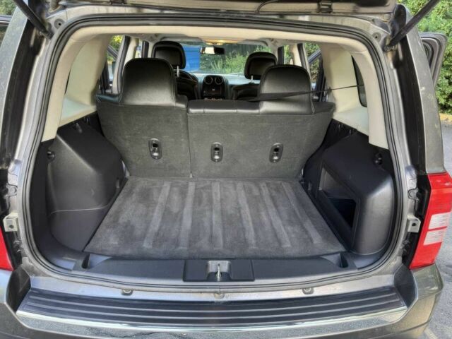 Черный Джип Патриот, объемом двигателя 2.4 л и пробегом 58 тыс. км за 7200 $, фото 12 на Automoto.ua