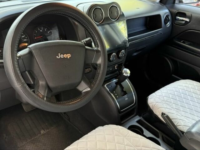 Коричневый Джип Патриот, объемом двигателя 2.4 л и пробегом 155 тыс. км за 7000 $, фото 4 на Automoto.ua