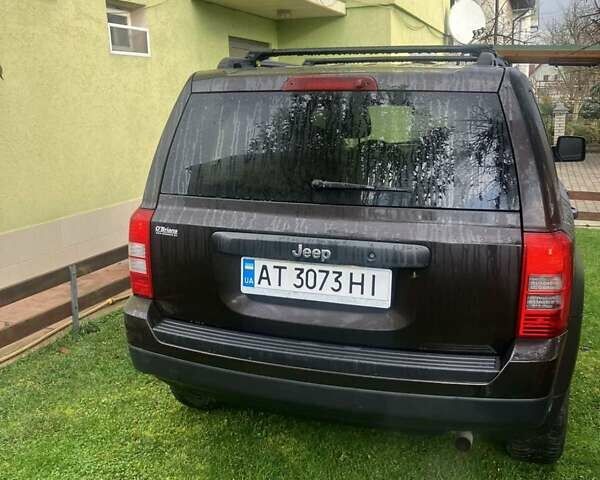 Коричневий Джип Patriot, об'ємом двигуна 2 л та пробігом 193 тис. км за 8300 $, фото 3 на Automoto.ua