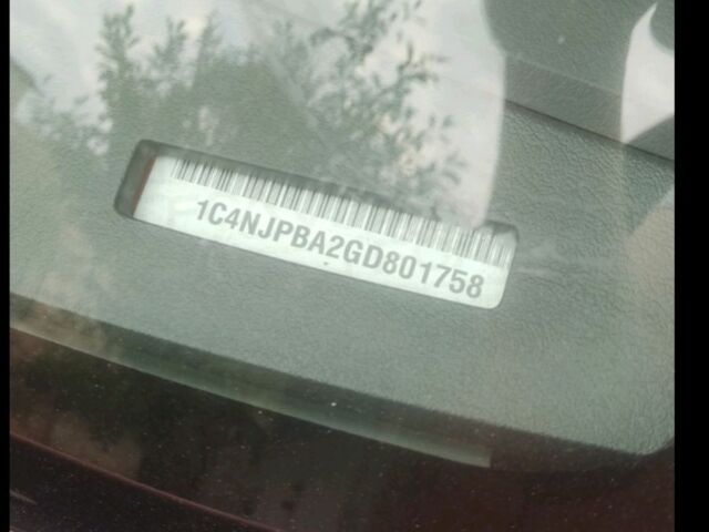 Джип Патриот 2016 в Кривом Роге на Automoto.ua Красный Джип Патриот, объемом двигателя 2 л и пробегом 138 тыс. км за 286 $, фото 6 на Automoto.ua