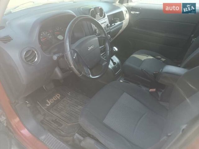 Красный Джип Патриот, объемом двигателя 2.36 л и пробегом 200 тыс. км за 7200 $, фото 6 на Automoto.ua