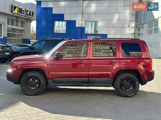 Червоний Джип Patriot, об'ємом двигуна 2.4 л та пробігом 181 тис. км за 8440 $, фото 9 на Automoto.ua