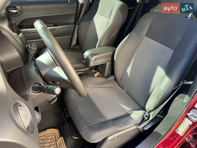 Червоний Джип Patriot, об'ємом двигуна 2.4 л та пробігом 181 тис. км за 8440 $, фото 18 на Automoto.ua