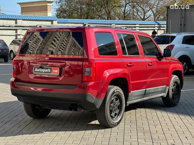 Красный Джип Патриот, объемом двигателя 2.4 л и пробегом 181 тыс. км за 8440 $, фото 5 на Automoto.ua