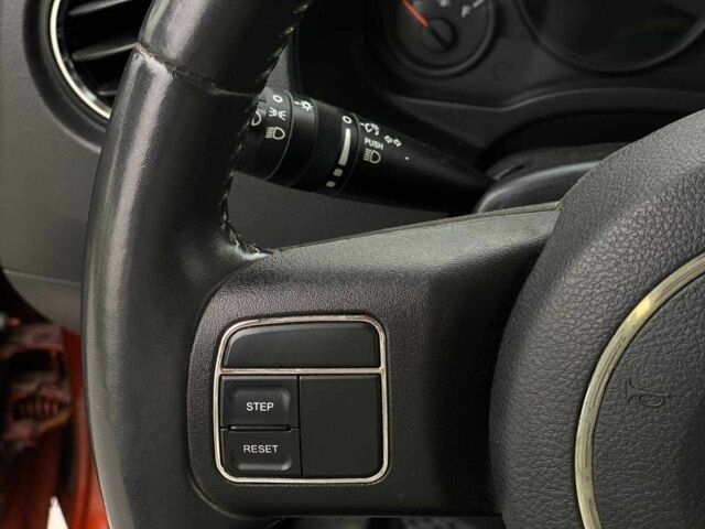 Красный Джип Патриот, объемом двигателя 2.4 л и пробегом 250 тыс. км за 8690 $, фото 19 на Automoto.ua