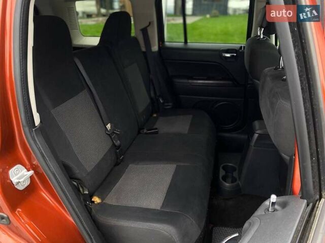 Красный Джип Патриот, объемом двигателя 2.36 л и пробегом 250 тыс. км за 8690 $, фото 16 на Automoto.ua