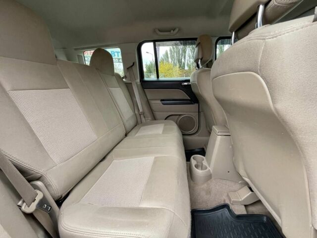 Красный Джип Патриот, объемом двигателя 2.4 л и пробегом 160 тыс. км за 8999 $, фото 16 на Automoto.ua