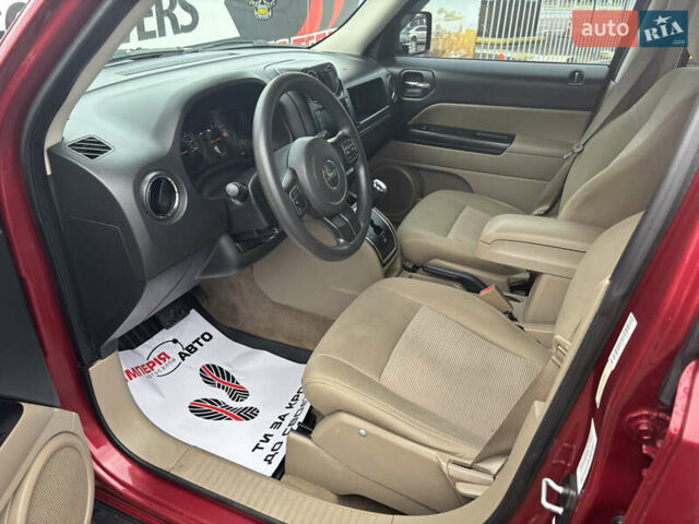 Красный Джип Патриот, объемом двигателя 2.36 л и пробегом 110 тыс. км за 9000 $, фото 14 на Automoto.ua