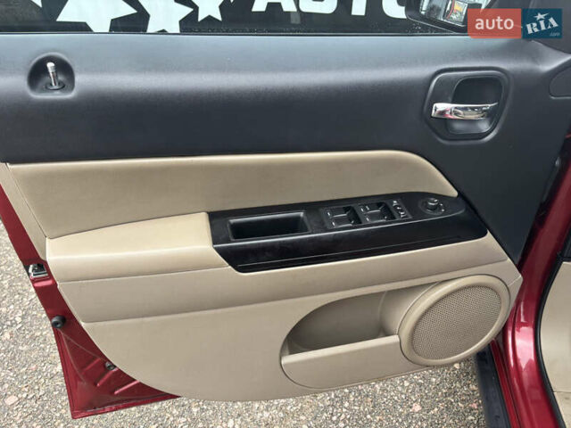 Красный Джип Патриот, объемом двигателя 2.36 л и пробегом 110 тыс. км за 9000 $, фото 13 на Automoto.ua