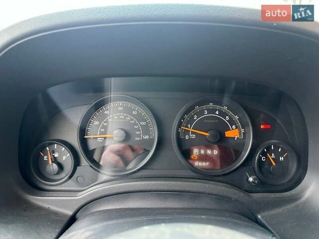 Червоний Джип Patriot, об'ємом двигуна 2.36 л та пробігом 213 тис. км за 7777 $, фото 13 на Automoto.ua