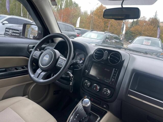 Красный Джип Патриот, объемом двигателя 2.4 л и пробегом 160 тыс. км за 8999 $, фото 10 на Automoto.ua