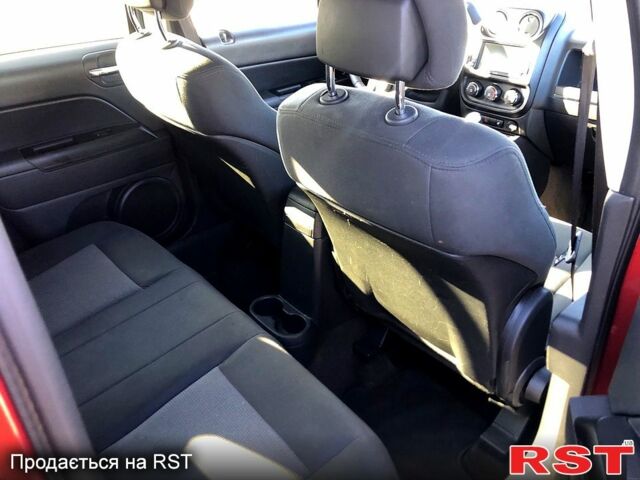 Красный Джип Патриот, объемом двигателя 2.4 л и пробегом 205 тыс. км за 9000 $, фото 9 на Automoto.ua