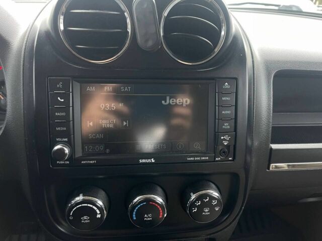 Красный Джип Патриот, объемом двигателя 2.4 л и пробегом 160 тыс. км за 8999 $, фото 11 на Automoto.ua