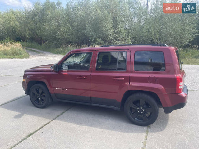 Красный Джип Патриот, объемом двигателя 2 л и пробегом 197 тыс. км за 9700 $, фото 5 на Automoto.ua